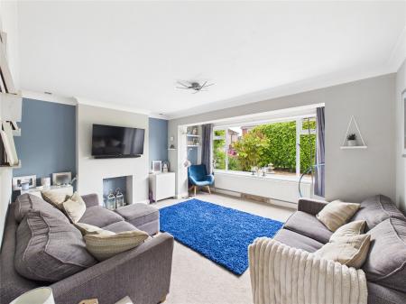 4 bedroom Semi-detached house for sale in Westcourt Drive, Oldland Common