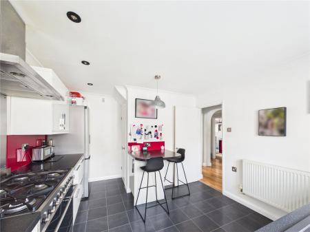 4 bedroom Semi-detached house for sale in Westcourt Drive, Oldland Common