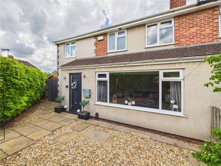 4 bedroom Semi-detached house for sale in Westcourt Drive, Oldland Common