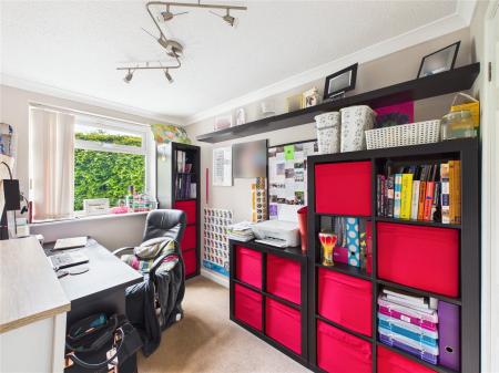 4 bedroom Semi-detached house for sale in Westcourt Drive, Oldland Common