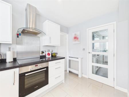 3 bedroom Semi-detached house for sale in Heath Rise, Cadbury Heath
