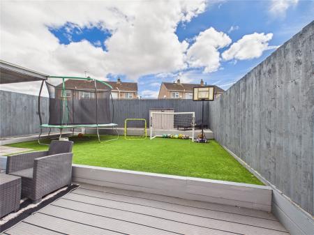 3 bedroom Semi-detached house for sale in Heath Rise, Cadbury Heath