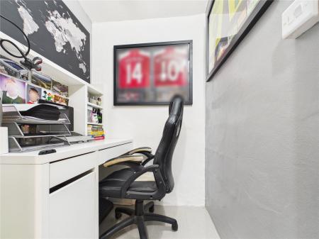 3 bedroom Semi-detached house for sale in Heath Rise, Cadbury Heath