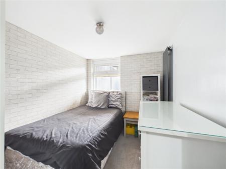 3 bedroom Semi-detached house for sale in Heath Rise, Cadbury Heath