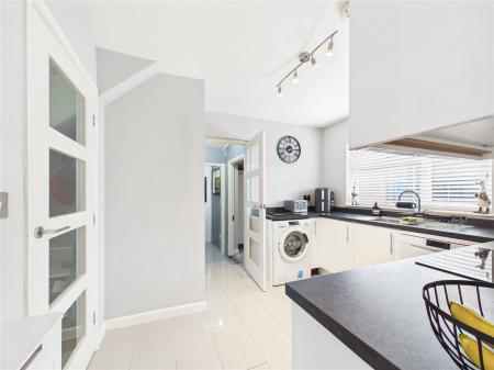 3 bedroom Semi-detached house for sale in Heath Rise, Cadbury Heath