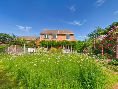 4 bedroom Detached house for sale in Harlech Way, Willsbridge