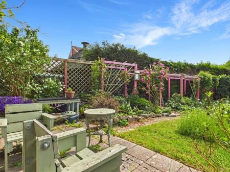 4 bedroom Detached house for sale in Harlech Way, Willsbridge