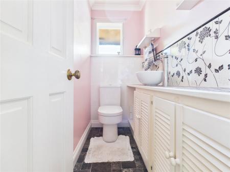 4 bedroom Detached house for sale in Harlech Way, Willsbridge