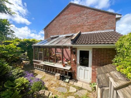 4 bedroom Detached house for sale in Harlech Way, Willsbridge