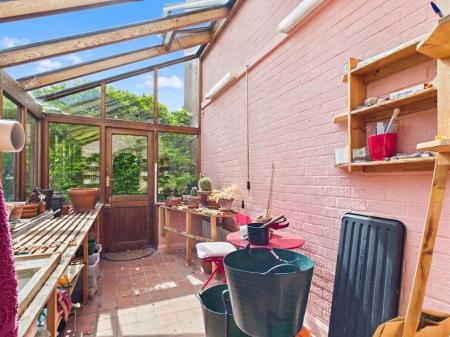 4 bedroom Detached house for sale in Harlech Way, Willsbridge