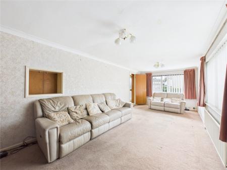 4 bedroom Semi-detached house for sale in Barrs Court Road, Barrs Court