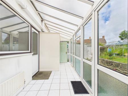 4 bedroom Semi-detached house for sale in Barrs Court Road, Barrs Court