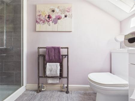1 bedroom Detached bungalow for sale in Siston Common, Bristol