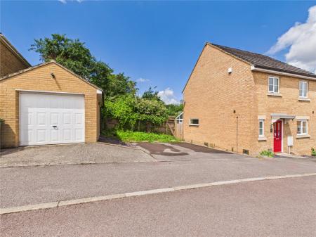 3 bedroom Semi-detached house for sale in Roy King Gardens, Warmley