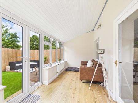 3 bedroom Semi-detached house for sale in Roy King Gardens, Warmley