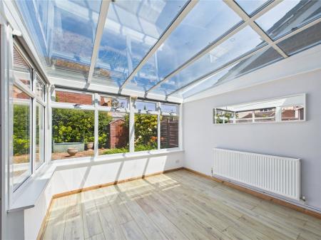 2 bedroom Link detached house for sale in Churchill Close, Barrs Court