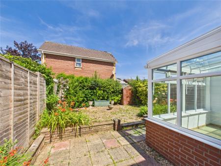 2 bedroom Link detached house for sale in Churchill Close, Barrs Court