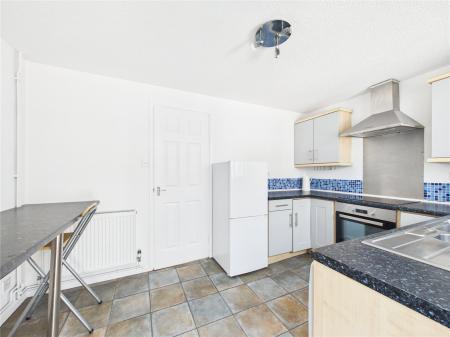 2 bedroom Link detached house for sale in Churchill Close, Barrs Court