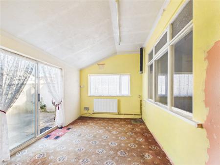 3 bedroom Detached house for sale in West Street, Oldland Common