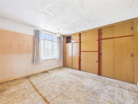 3 bedroom Detached house for sale in West Street, Oldland Common