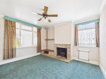 3 bedroom Detached house for sale in West Street, Oldland Common