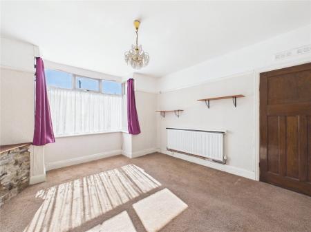 3 bedroom Detached house for sale in West Street, Oldland Common