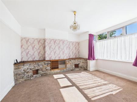 3 bedroom Detached house for sale in West Street, Oldland Common
