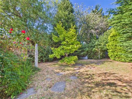3 bedroom Detached house for sale in West Street, Oldland Common