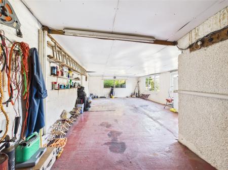 3 bedroom Detached house for sale in West Street, Oldland Common