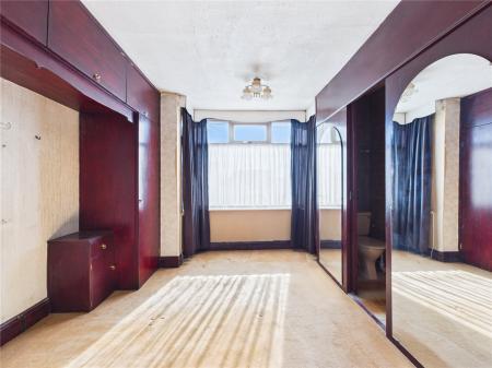 3 bedroom Detached house for sale in West Street, Oldland Common
