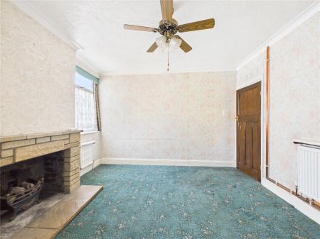 3 bedroom Detached house for sale in West Street, Oldland Common