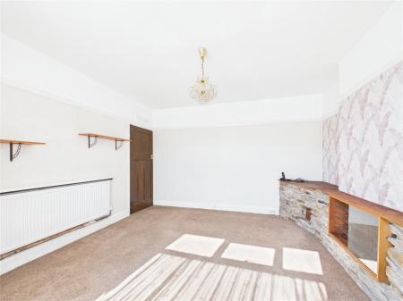 3 bedroom Detached house for sale in West Street, Oldland Common
