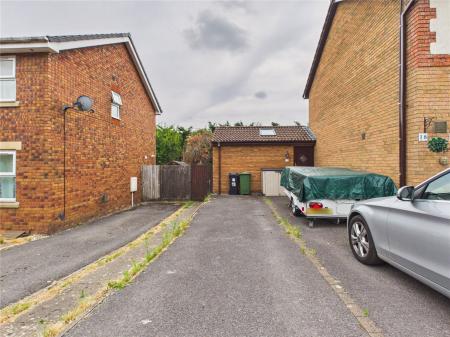 2 bedroom Terraced House for sale in Stoneleigh Drive, Barrs Court