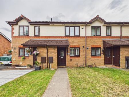 2 bedroom Terraced House for sale in Stoneleigh Drive, Barrs Court