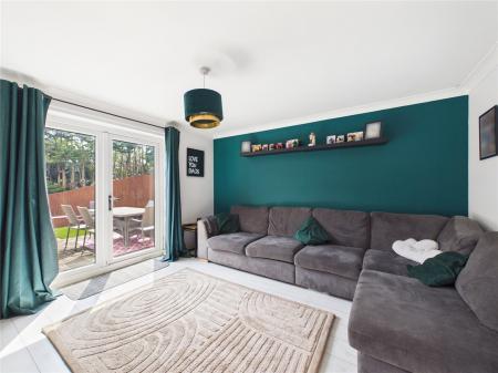 2 bedroom Terraced House for sale in Stoneleigh Drive, Barrs Court