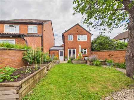 3 bedroom Link detached house for sale in Lees Lane, North Common