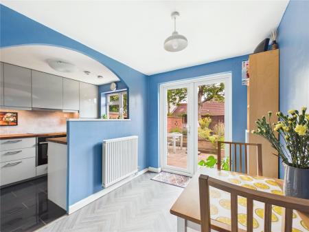 3 bedroom Link detached house for sale in Lees Lane, North Common