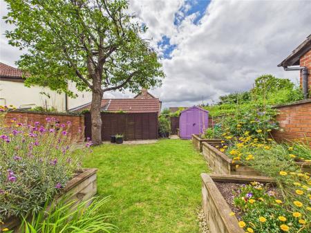 3 bedroom Link detached house for sale in Lees Lane, North Common