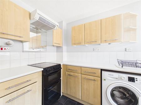 2 bedroom Terraced House for sale in Gilroy Close, Longwell Green