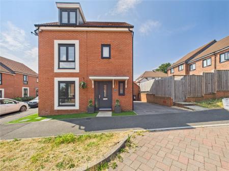 4 bedroom Detached house for sale in Preachers Walk, Hanham