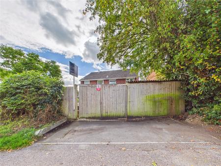 3 bedroom Semi-detached house for sale in Ronaldson, Bitton