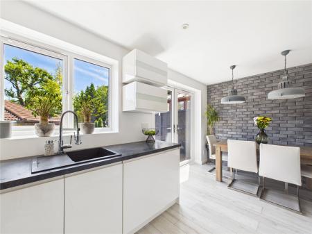 3 bedroom Semi-detached house for sale in Craven Way, Barrs Court