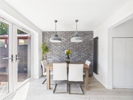 3 bedroom Semi-detached house for sale in Craven Way, Barrs Court
