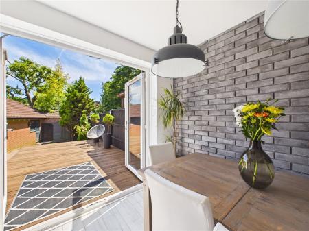 3 bedroom Semi-detached house for sale in Craven Way, Barrs Court