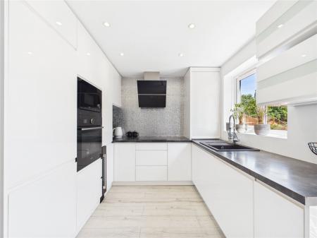 3 bedroom Semi-detached house for sale in Craven Way, Barrs Court