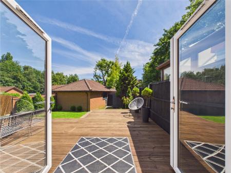 3 bedroom Semi-detached house for sale in Craven Way, Barrs Court