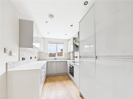 2 bedroom Detached house for sale in Parkwall Road, Cadbury Heath