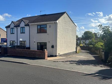 2 bedroom Detached house for sale in Parkwall Road, Cadbury Heath