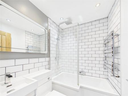 2 bedroom Detached house for sale in Parkwall Road, Cadbury Heath