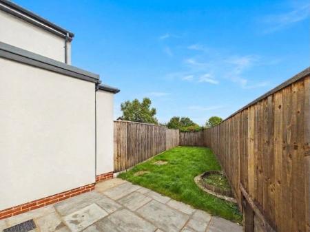 2 bedroom Detached house for sale in Parkwall Road, Cadbury Heath